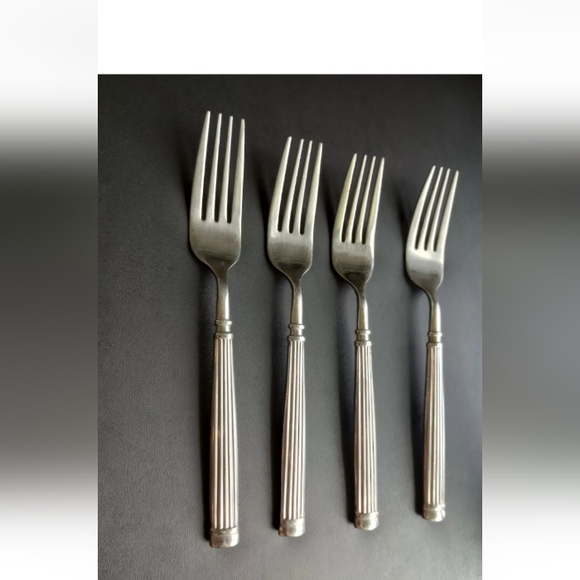 Hampton Silversmiths Avignon 2 Stainless GLOSSY Flatware Forks 7 3/4" Se… - Picture 4 of 15